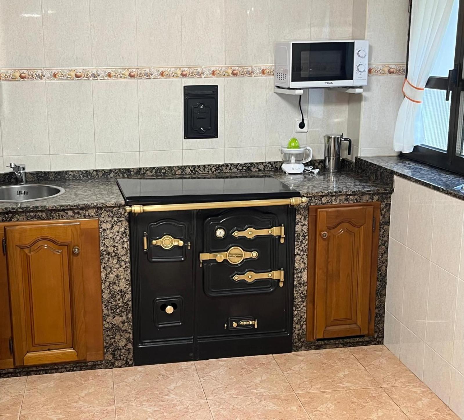 Apartamentos Rurales Los Villares โกลุงกา ภายนอก รูปภาพ