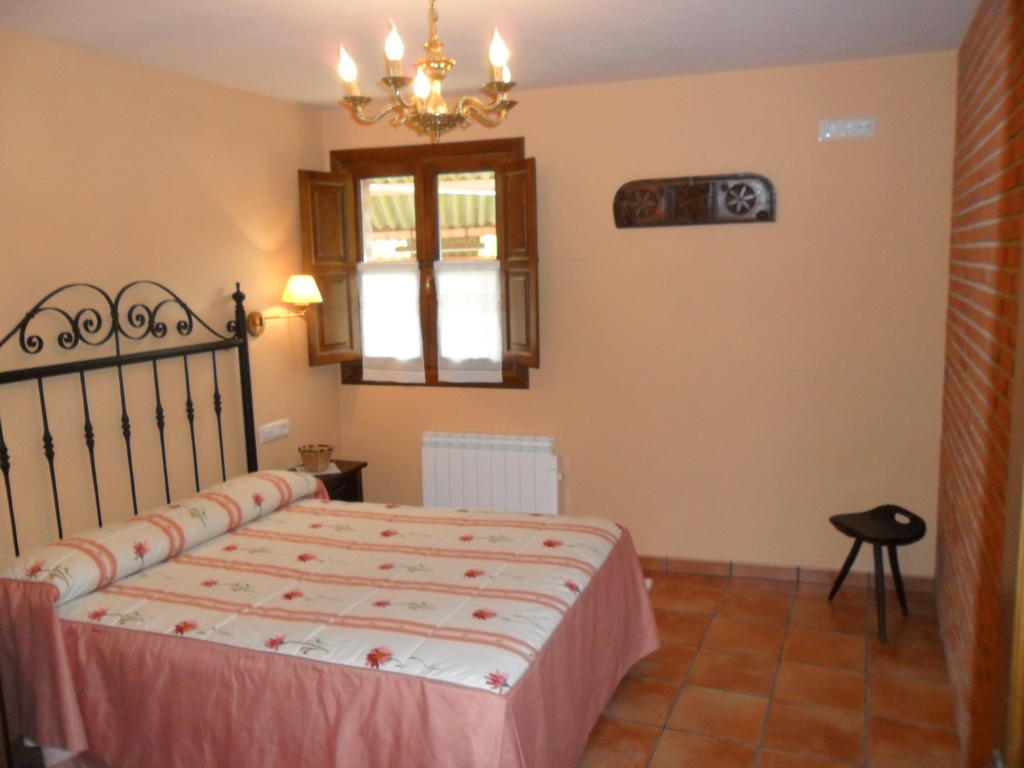 Apartamentos Rurales Los Villares โกลุงกา ห้อง รูปภาพ